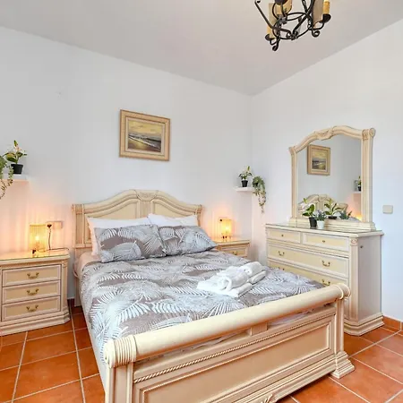 Aurelia In Countryside Malaga - Tcm *